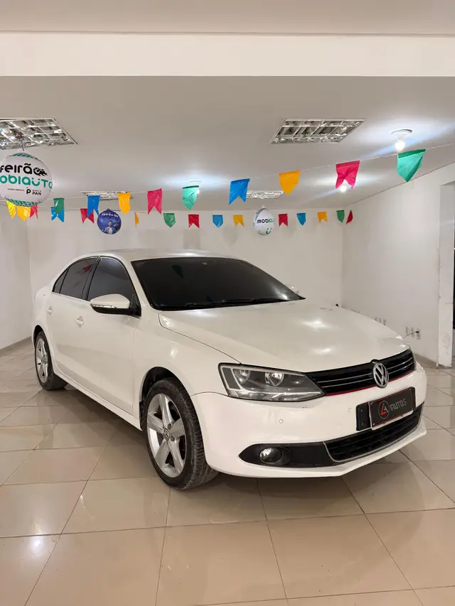Carro Volkswagen Jetta 2012 2.0 Comfortline Tiptronic (Flex)