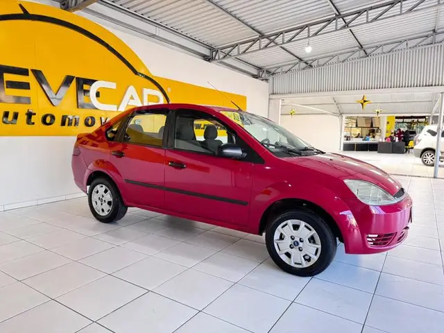 Carro Ford Fiesta Sedan 2007 1.0 (Flex)