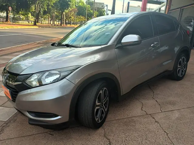 Carro Honda HR-V 2016 LX CVT 1.8 I-VTEC FlexOne
