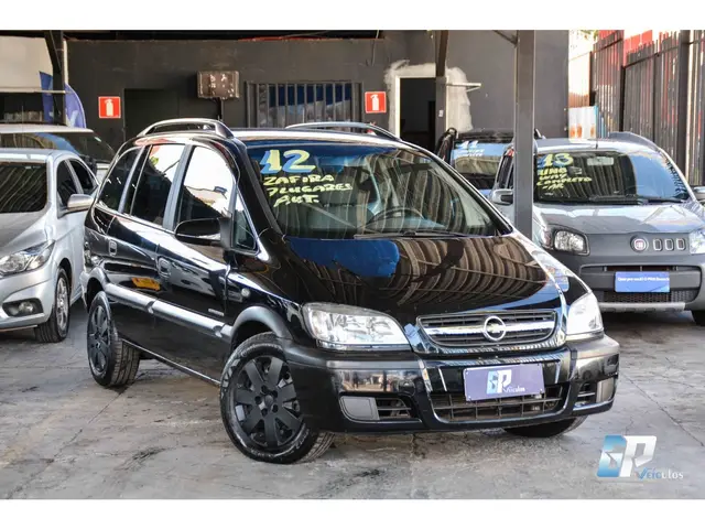 Carro Chevrolet Zafira 2012 Expression 2.0 (Flex) (Aut)