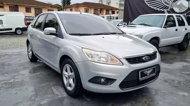 Carro Ford Focus Hatch 2013 GLX 2.0 16V (Flex)