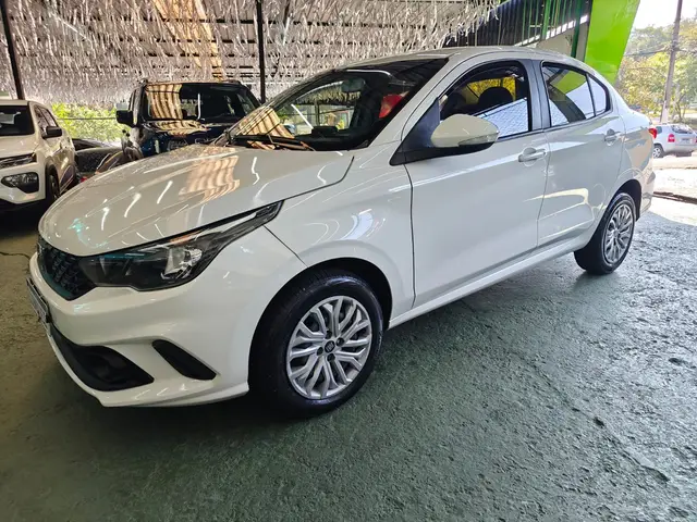 Carro Fiat Cronos 2022 Drive 1.3