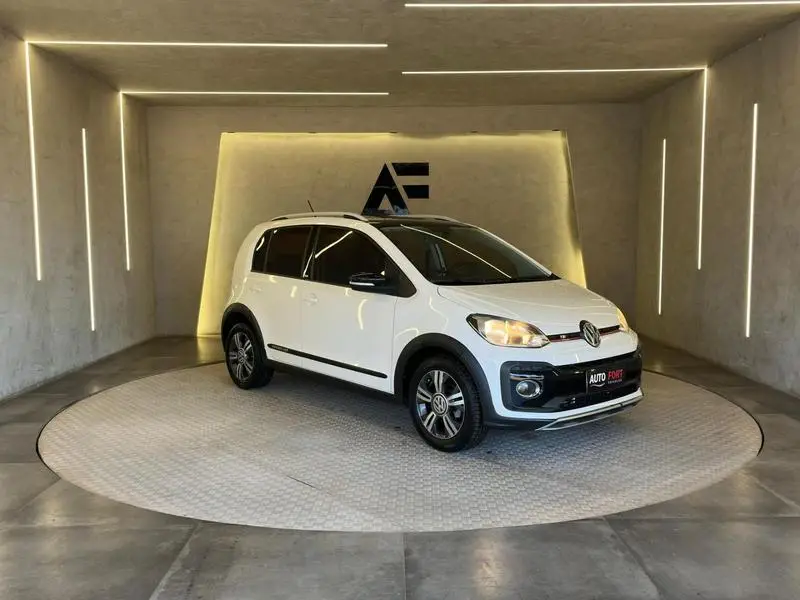 Volkswagen Up! 1.0 12v TSI E-Flex Cross