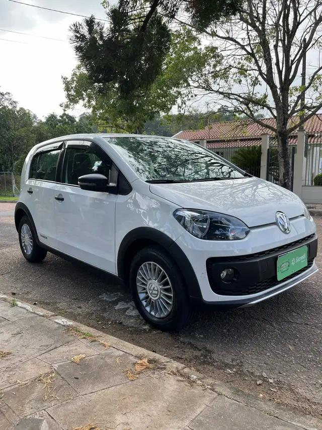 Carro Volkswagen Up! 2017 1.0 12v E-Flex Track