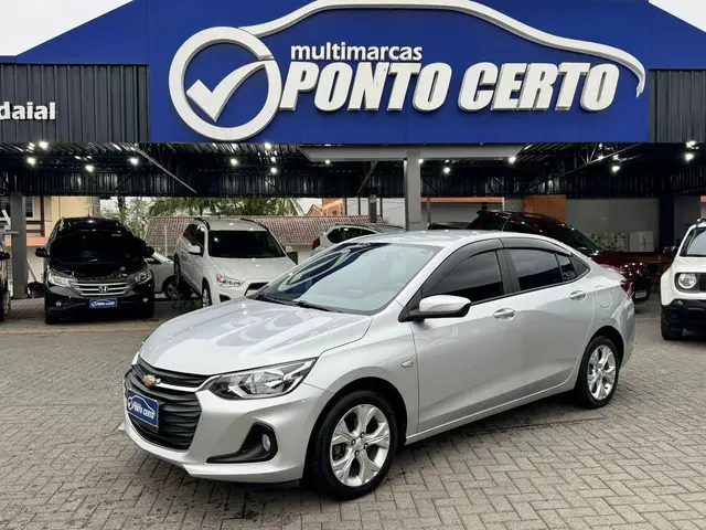 Carro Chevrolet Onix Plus 2023 LT 1.0