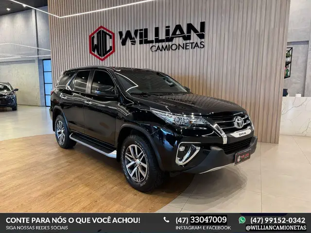 Carro Toyota SW4 2019 2.8 TDI SRX 5L 4x4 (Aut)