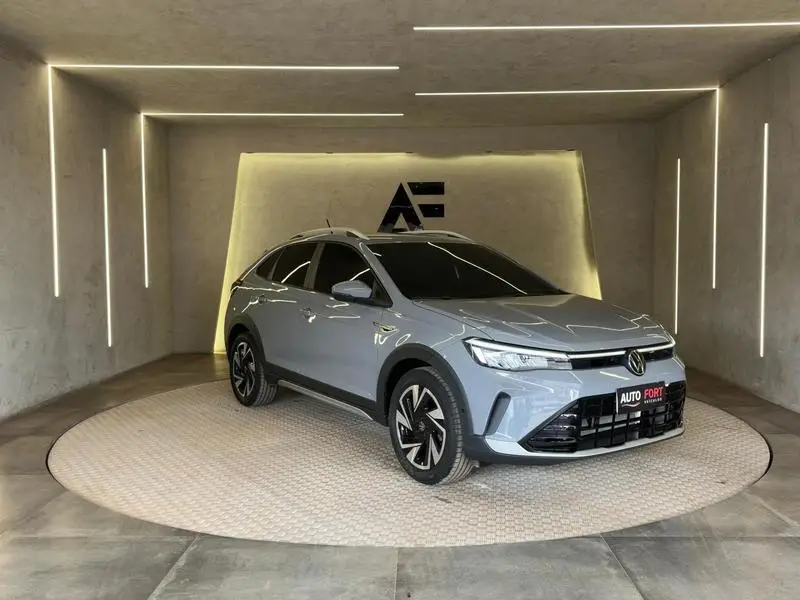 Volkswagen Nivus Highline 200 TSI