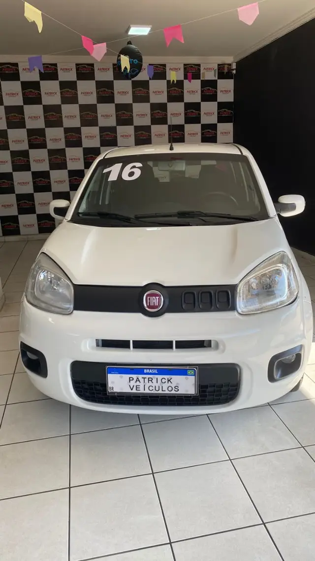 Carro Fiat Uno 2016 Attractive 1.0 (Flex) 4p