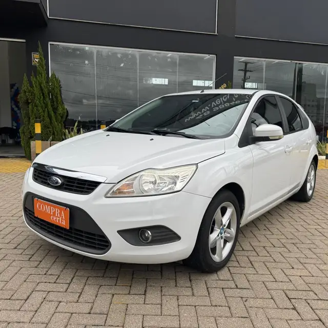 Carro Ford Focus Hatch 2013 GLX 1.6 16V (Flex)