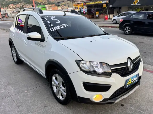 Carro Renault Sandero Stepway 2015 1.6 8V (Flex)