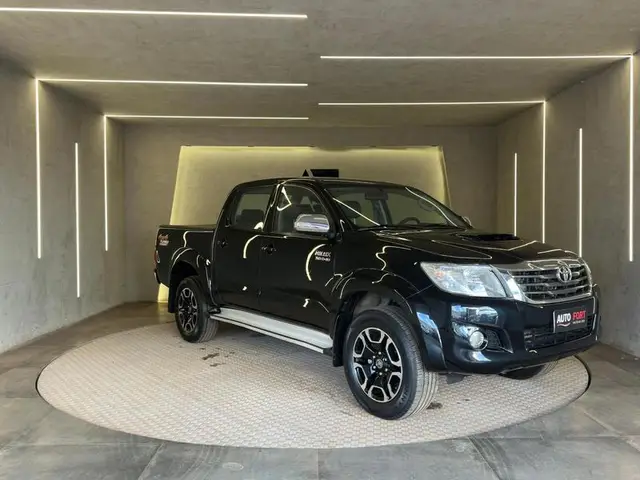 Carro Toyota Hilux Cabine Dupla 2012 Hilux 3.0 TDI 4x4 CD SRV (Aut)