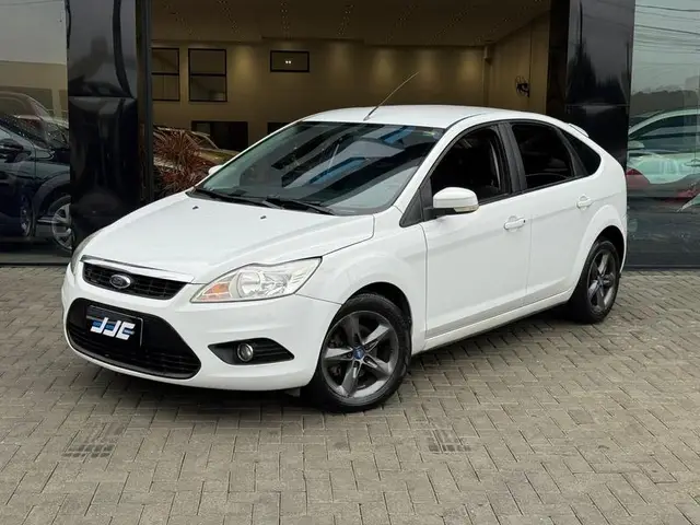 Carro Ford Focus Hatch 2013 1.6 16V Flex Aut. 5p