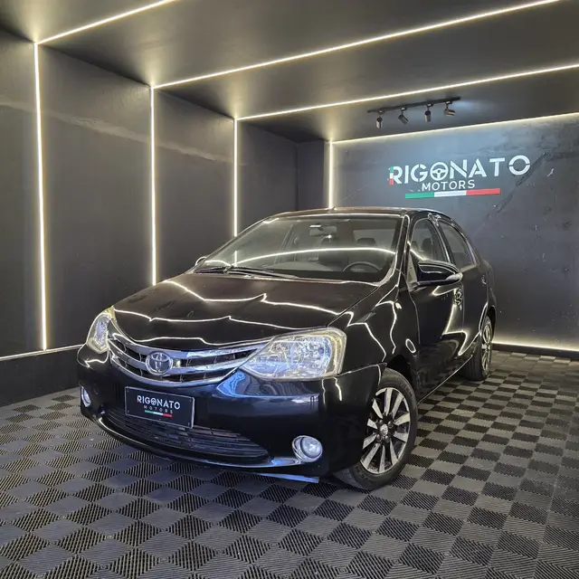 Carro Toyota Etios 2016 Platinum 1.5 (Flex)