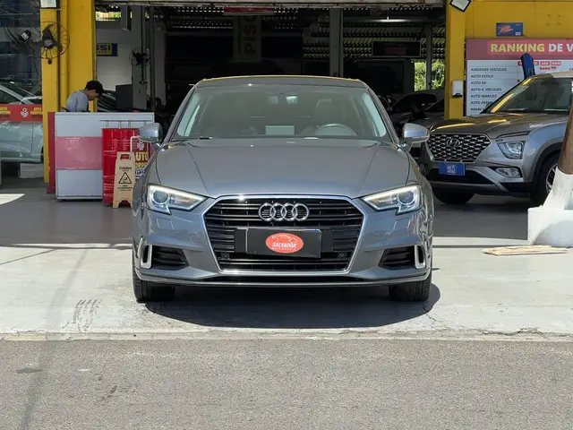 Carro Audi A3 2018 2.0 TFSI Ambition S Tronic