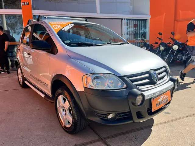 Carro Volkswagen CrossFox 2008 1.6 (Flex)