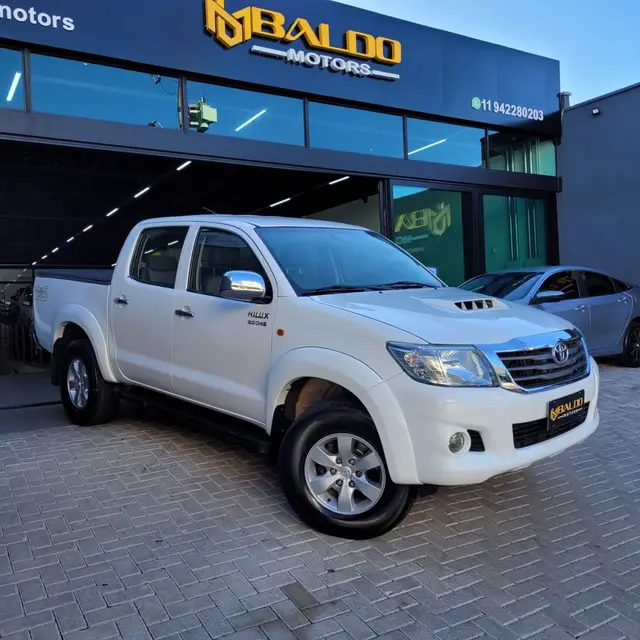 Carro Toyota Hilux Cabine Dupla 2013 Hilux 3.0 TDI 4x4 CD STD