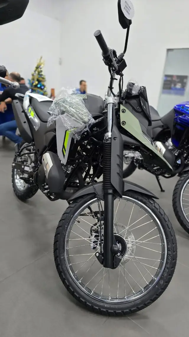 Moto Yamaha XTZ 250 Lander 2025 Connected