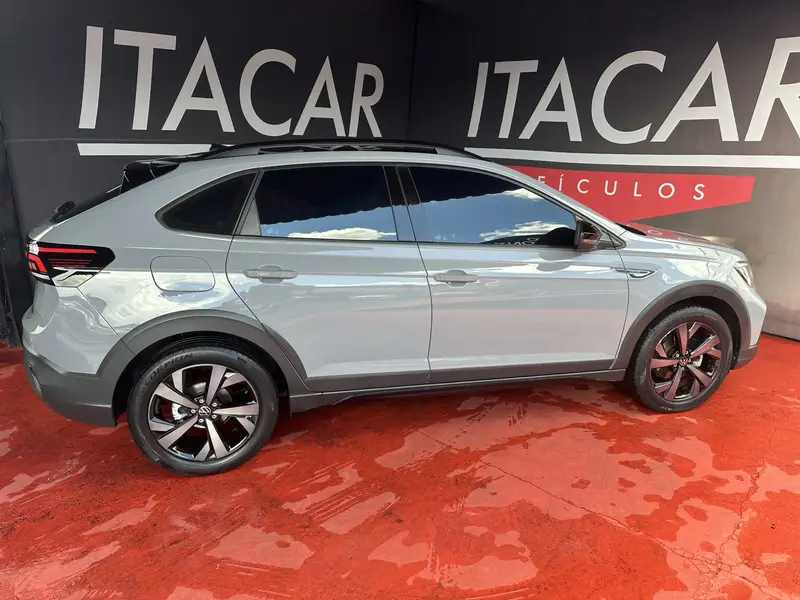 Volkswagen Nivus Highline 200 TSI