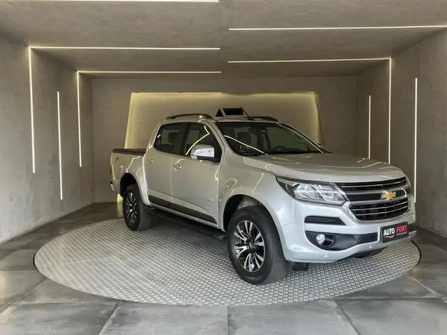 Carro Chevrolet S10 Cabine Dupla 2018 S10 2.5 ECOTEC SIDI LTZ 4WD (Cabine Dupla) (Aut)