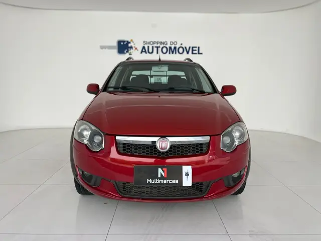Carro Fiat Strada 2014 Trekking 1.6 16V (Flex) (Cabine Dupla)