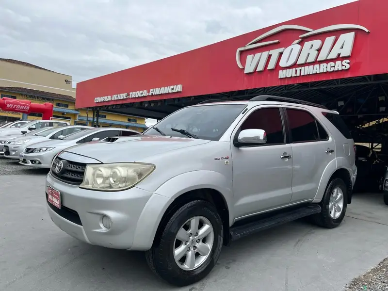 Toyota Hilux SW4 SRV 4x4 3.0 Turbo  (aut)