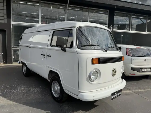 Carro Volkswagen Kombi 2004 Standard 1.6