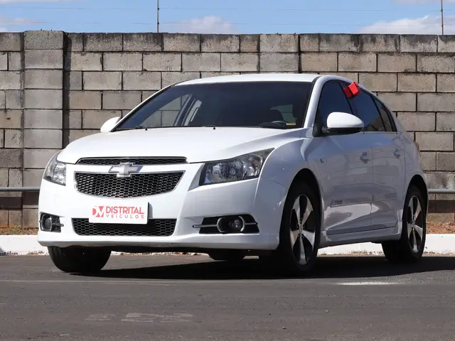 Carro Chevrolet Cruze 2012 LT 1.8 16V Ecotec (Flex)