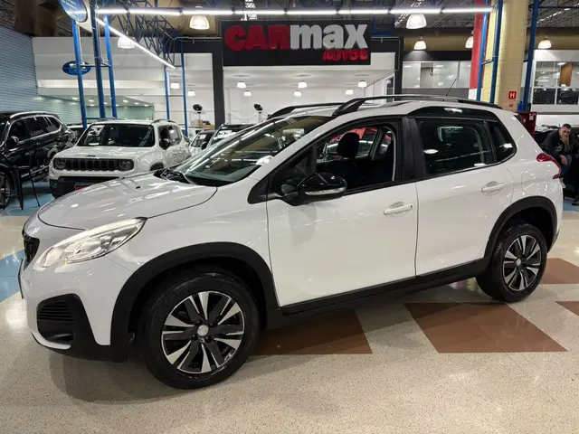 Carro Peugeot 2008 2022 Allure Pack 1.6