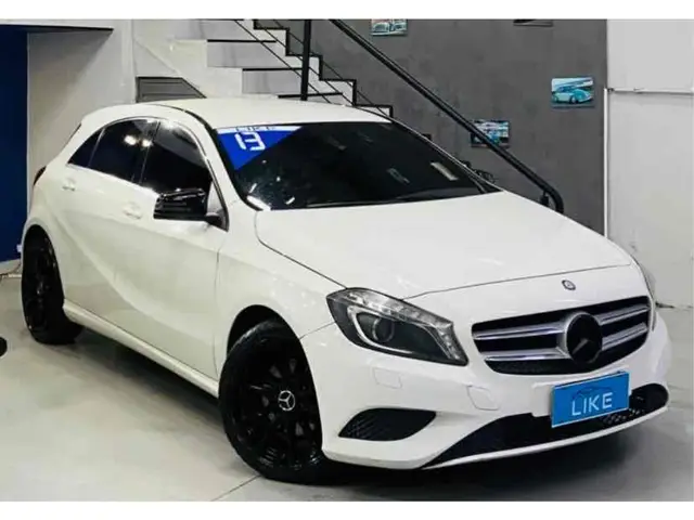 Carro Mercedes-Benz Classe A  2013 200 Style
