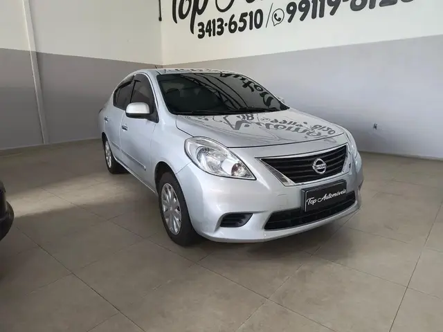 Carro Nissan Versa 2014 1.6 16V SV (Flex)