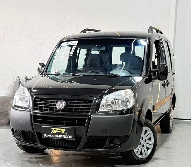 Carro Fiat Doblò 2011 ELX 1.4 8V (Flex)