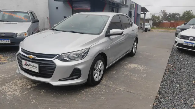 Carro Chevrolet Onix Plus 2021 1.0 LT II (Flex)