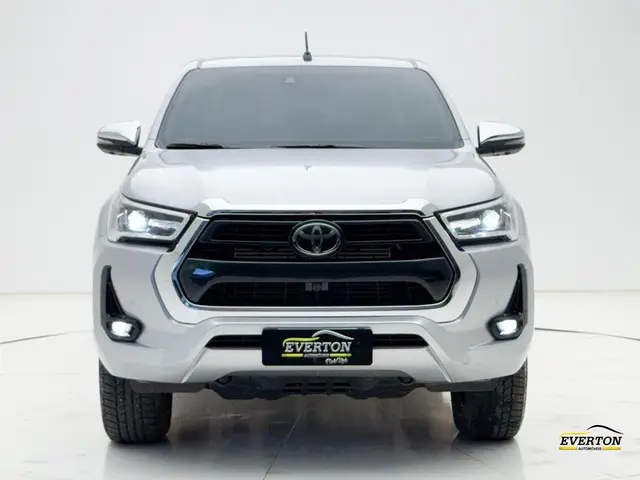 Carro Toyota Hilux Cabine Dupla 2025 SRX 4x4 2.8 Diesel