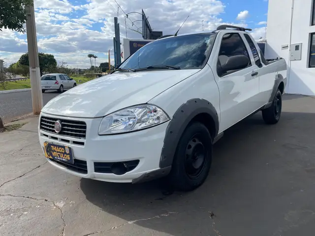 Carro Fiat Strada 2012 Working 1.4 (Flex) (Cabine Estendida)