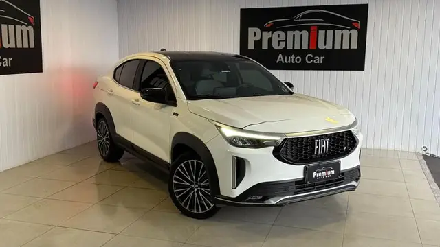 Carro Fiat Fastback 2024 Limited Edition Powered by Abarth