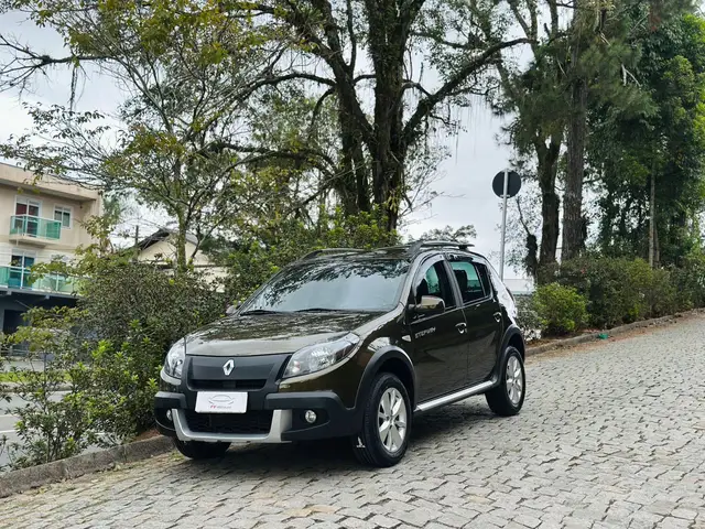 Carro Renault Sandero Stepway 2014 1.6 16V Hi-Flex (aut)