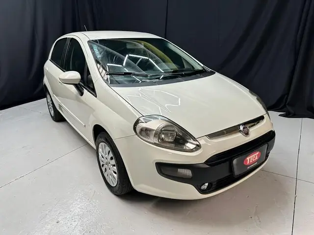 Carro Fiat Punto 2016 Attractive 1.4 (Flex)