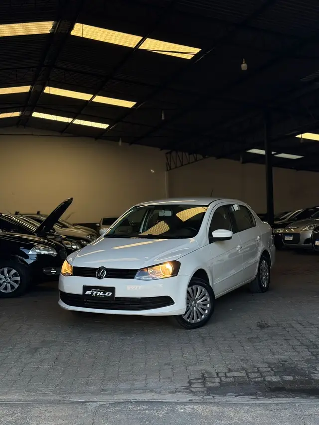 Carro Volkswagen Voyage 2014 1.6 VHT (Flex)