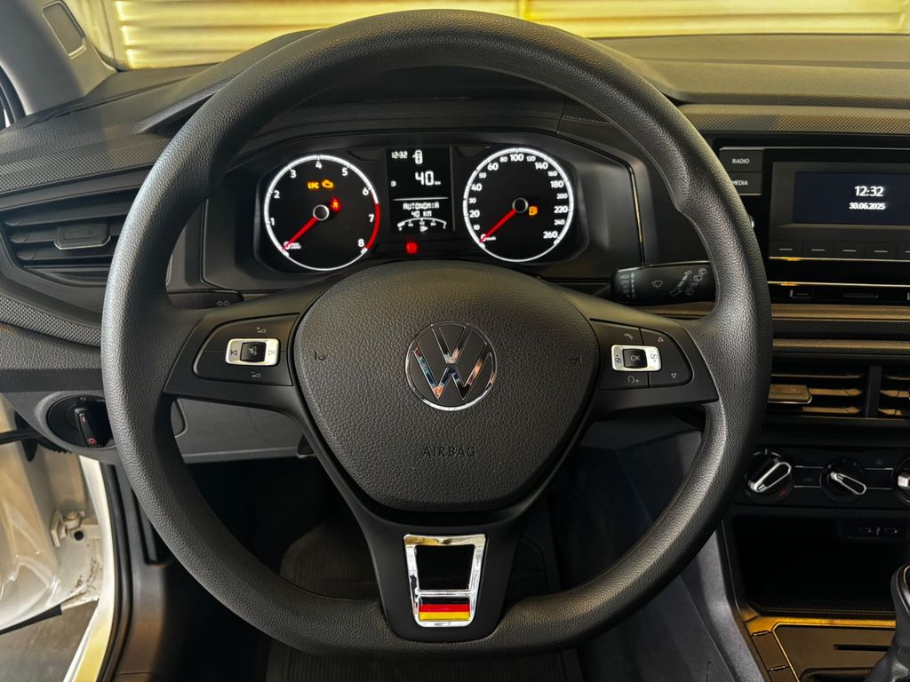 Polo Track 1.0 Flex 12V 5p