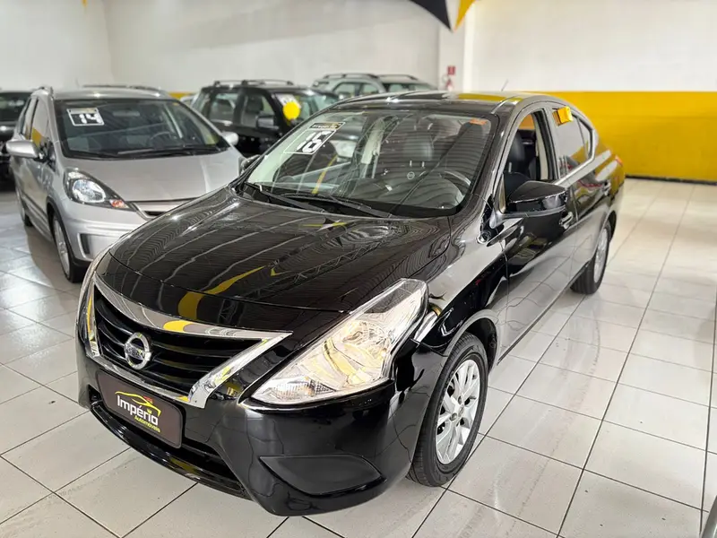 Nissan Versa 1.6 16V SL (Flex)
