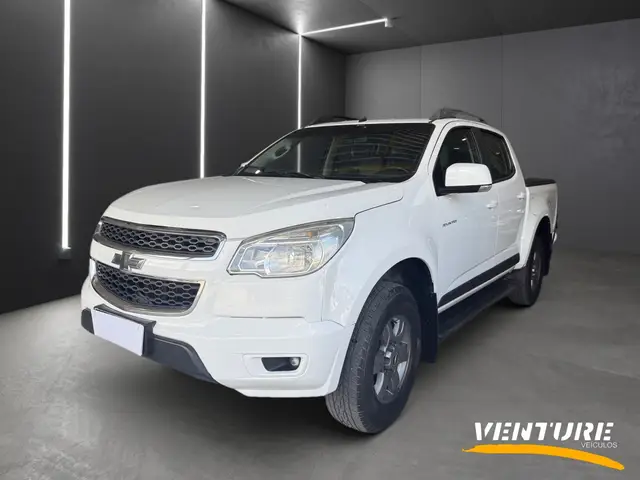 Carro Chevrolet S10 Cabine Dupla 2016 S10 2.4 Advantage (Cabine Dupla)