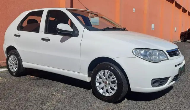 Carro Fiat Palio 2014 1.0/ Trofeo 1.0 Fire/ Fire Flex 2p