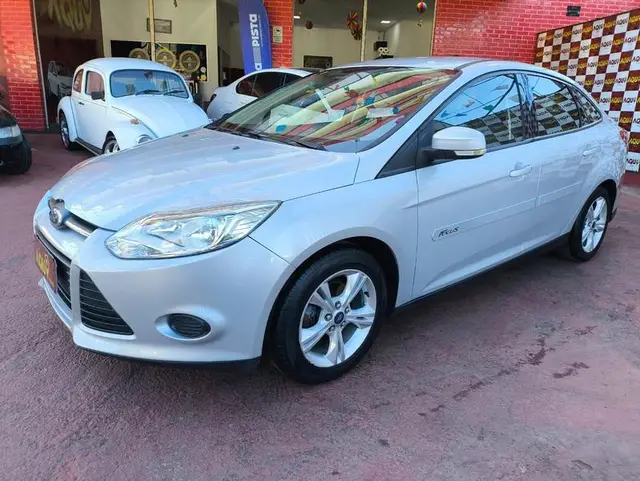 Carro Ford Focus Sedan 2014 S 2.0 16V PowerShift (Aut)