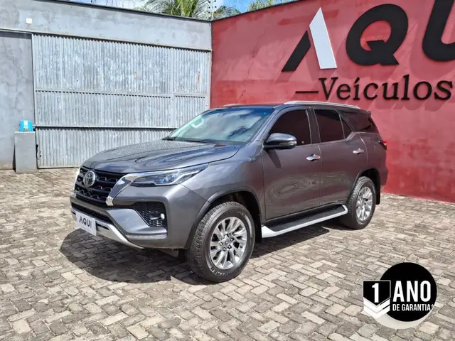Carro Toyota SW4 2021 SRX 2.8 turbodiesel 5L 4x4 (Aut)