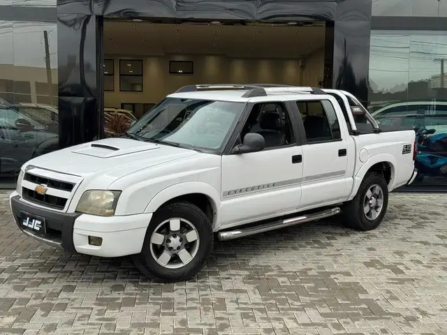Carro Chevrolet S10 Cabine Dupla 2010 S10 Executive 4x2 2.4 (Flex) (Cab Dupla)