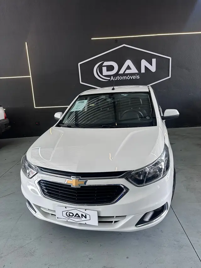Carro Chevrolet Cobalt 2017 LTZ 1.8 8V (Flex)