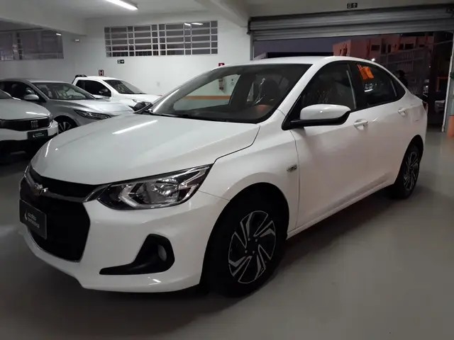Carro Chevrolet Onix Plus 2025 LT 1.0