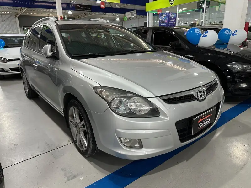 Hyundai i30 CW 2.0i GLS (Aut)