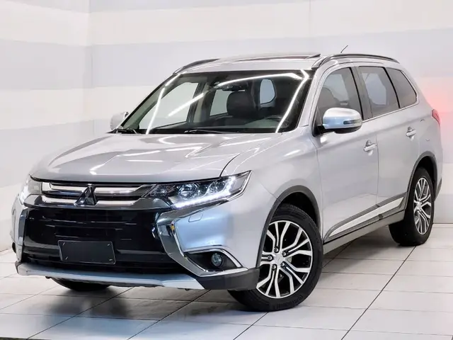 Carro Mitsubishi Outlander 2016 2.2 DI-D 4WD (Aut)