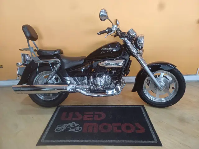 Moto Kasinski Mirage 2011 250